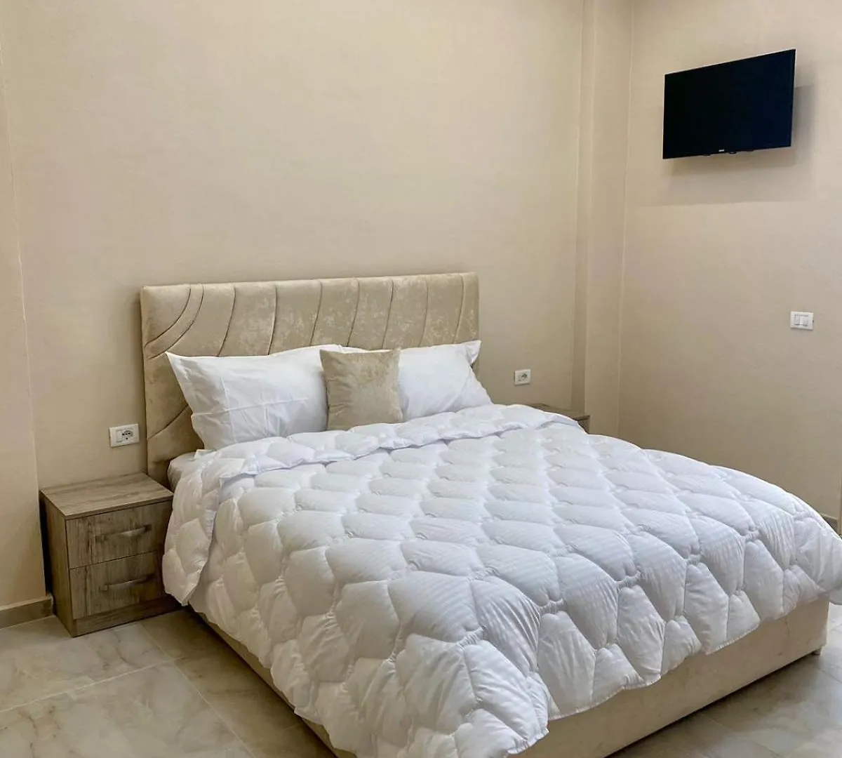 Troy Aparthotel דורס מלון